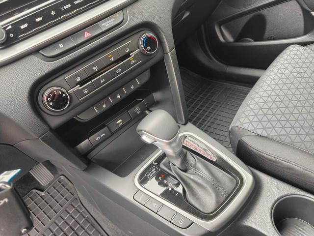 Kia Ceed Spin 1.5 T-GDI AT Kamera*Sitzheizung*APP*Navi 