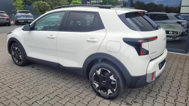 Kia Stonic Silver AT*Navi*Shzg*Lhzg*PDCv+h*Cam*16Zoll*LED 