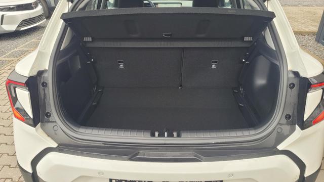 Kia Stonic Silver AT*Navi*Shzg*Lhzg*PDCv+h*Cam*16Zoll*LED 