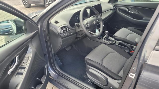 Hyundai i30 Kombi GO SW 1.6 GO*Navi*LED*Shzg*Lhzg*PDC*Cam*16Zoll* 