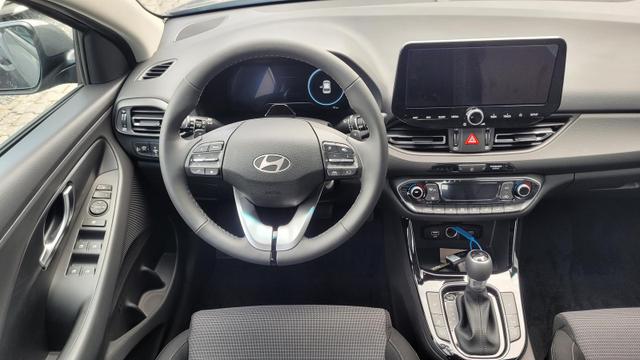 Hyundai i30 Kombi GO SW 1.6 GO*Navi*LED*Shzg*Lhzg*PDC*Cam*16Zoll* 