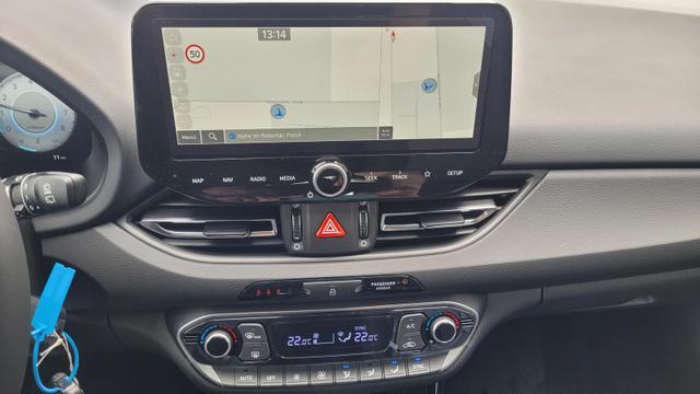 Hyundai i30 Kombi GO SW 1.6 GO*Navi*LED*Shzg*Lhzg*PDC*Cam*16Zoll* 
