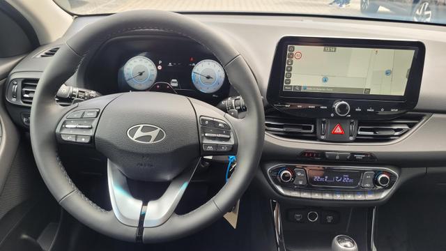 Hyundai i30 Kombi GO SW 1.6 GO*Navi*LED*Shzg*Lhzg*PDC*Cam*16Zoll* 