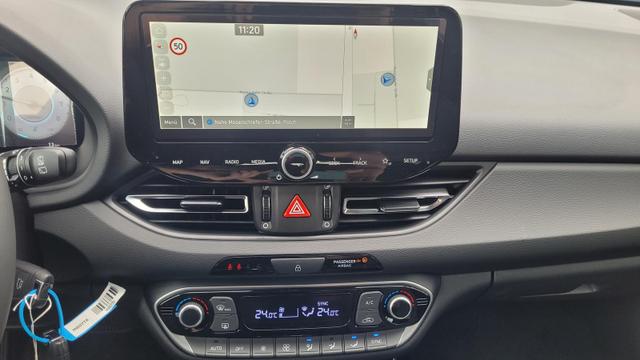 Hyundai i30 Kombi GO SW 1.6 GO*Navi*LED*Shzg*Lhzg*PDC*Cam*16Zoll* 