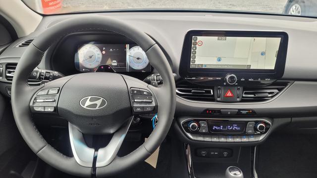 Hyundai i30 Kombi GO SW 1.6 GO*Navi*LED*Shzg*Lhzg*PDC*Cam*16Zoll* 