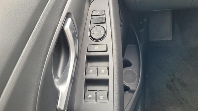 Hyundai i30 Kombi GO SW 1.6 GO*Navi*LED*Shzg*Lhzg*PDC*Cam*16Zoll* 