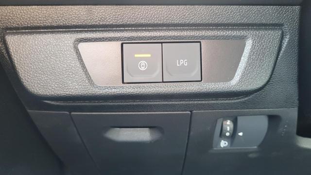 Dacia Sandero Stepway Expression Step Facelift ECO-G 120 AT 