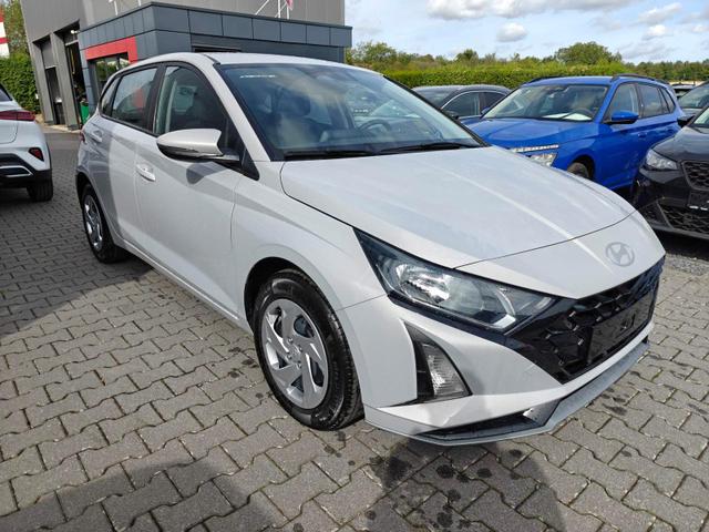 Hyundai i20 Comfort 90PS Klima-Kamera-Navi-Sitz & Lenkradheizung 