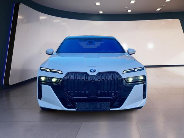 BMW 7er 740 d xDrive M Sport 740d MSport TheatreScreen Sky Innovations 