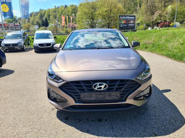 Hyundai i30 Pure Kamera 8-fach Scheckheft 