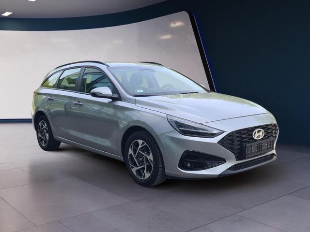 Hyundai i30 Kombi Advantage cw vAHK Navi LED DAB Kamera Winter 