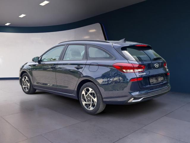 Hyundai i30 Kombi Advantage cw vAHK Navi LED DAB Kamera Winter 