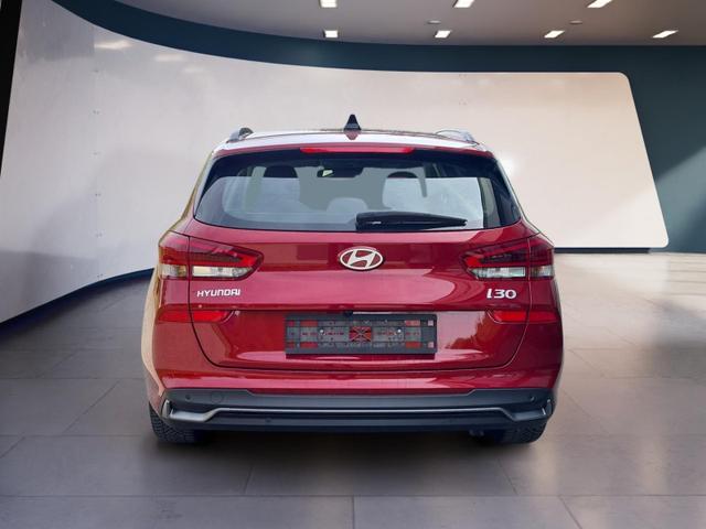 Hyundai i30 Kombi Advantage cw vAHK Navi LED DAB Kamera Winter 