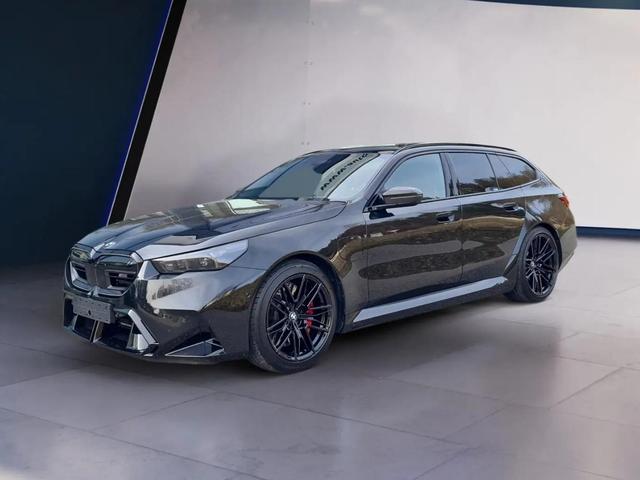 BMW M5 - Basis Touring Comfort+DrivAssistPro+ParkPro+Pano