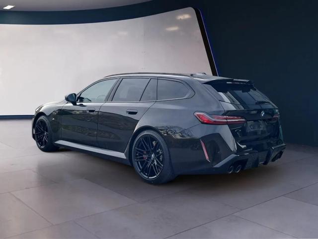 BMW M5 Basis Touring Comfort+DrivAssistPro+ParkPro+Pano 