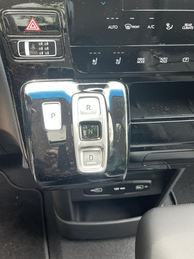 Hyundai STARIA 9-Sitzer*PRIME*Allrad*Pano*SOFORT 