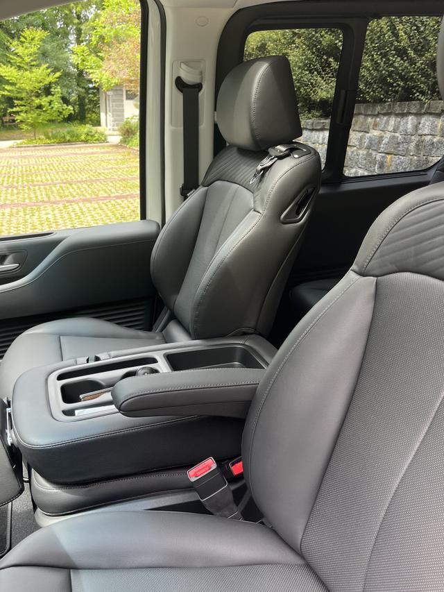 Hyundai STARIA 9-Sitzer*PRIME*Allrad*Pano*SOFORT 