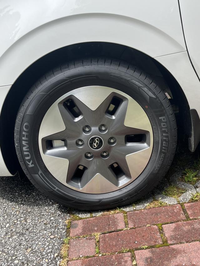 Hyundai STARIA 9-Sitzer*PRIME*Allrad*Pano*SOFORT 