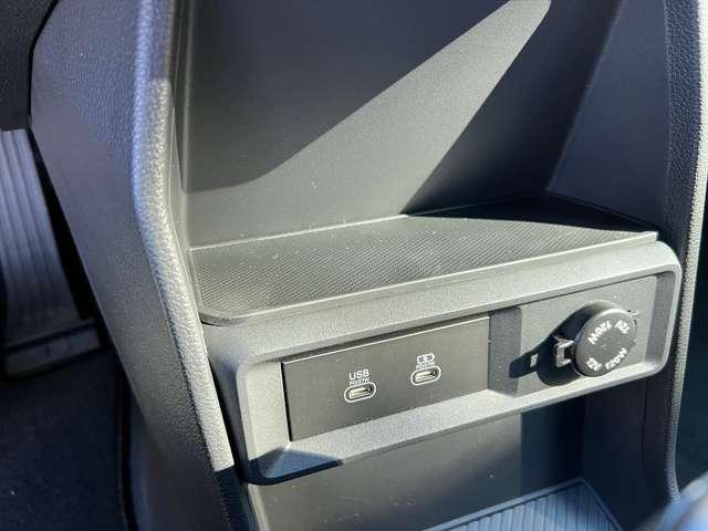 KGM Torres Style Allrad und Automatik Topausstattung Navi 