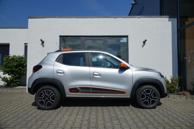 Dacia Spring COMFORT PLUS Navi/Kamera/Einparkhilfe 