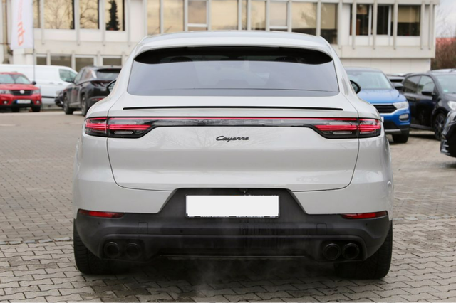 Porsche Cayenne Coupe E-Hybrid KREIDE APPROV 