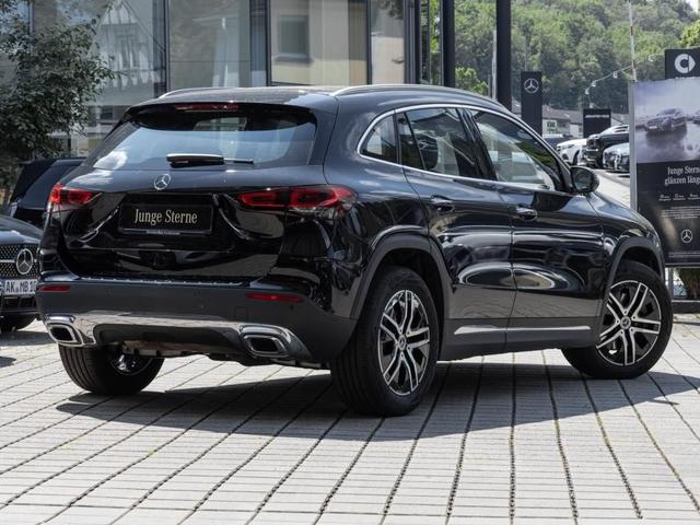 Mercedes-Benz GLA 250 4M Progressive/Wide/LED/Pano/Led 