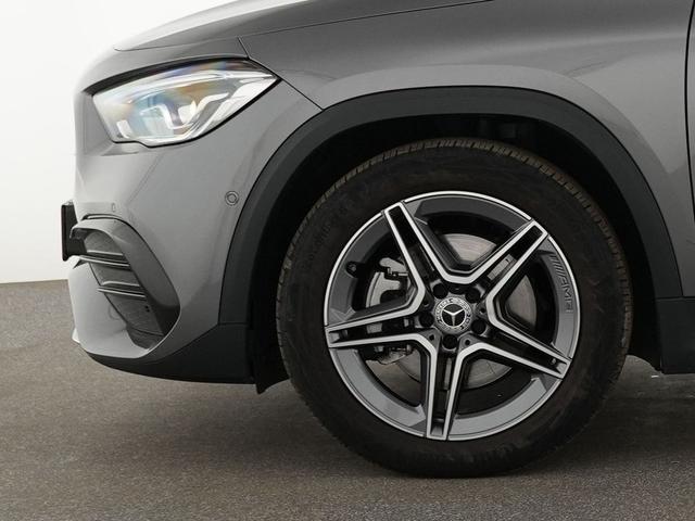 Mercedes-Benz GLA 250 AMG Line 4Matic|DISTRONIC|LED|Panoram 