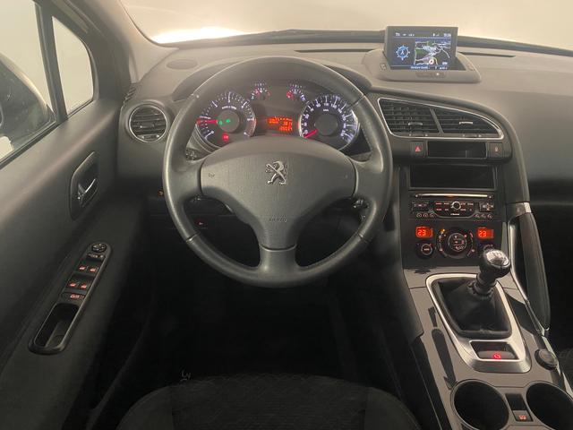 Peugeot 3008 1.6 HDi Professional Line 
