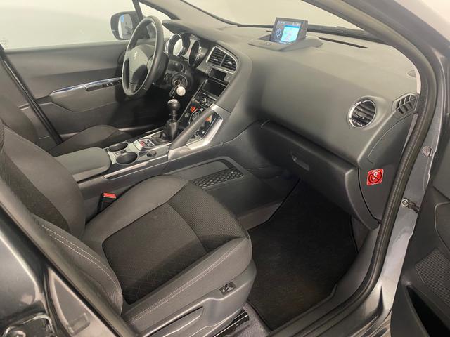 Peugeot 3008 1.6 HDi Professional Line 
