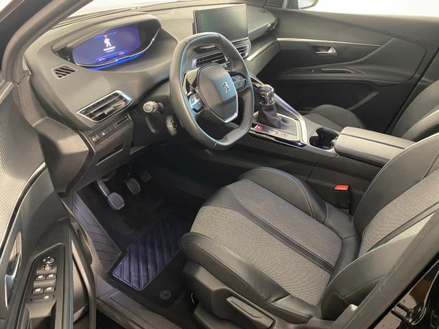 Peugeot 3008 1.2 PureTech 130 Allure LED*NAVI*RFK 