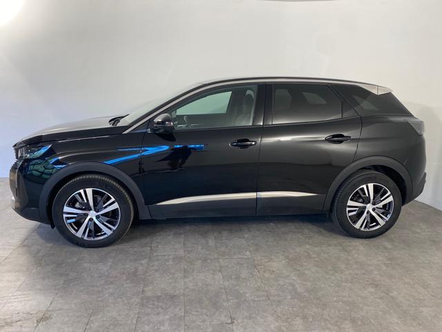 Peugeot 3008 1.2 PureTech 130 Allure LED*NAVI*RFK 