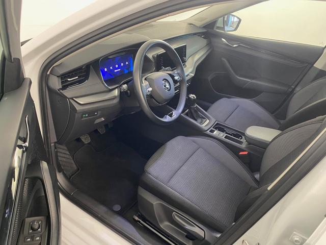 Skoda Octavia 2.0 TDI DPF Ambition LED*VIRTUAL COCKPIT*RFK 