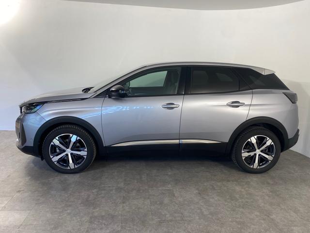 Peugeot 3008 1.2 PureTech Aut.130 Allure LED*NAVI*RFK 