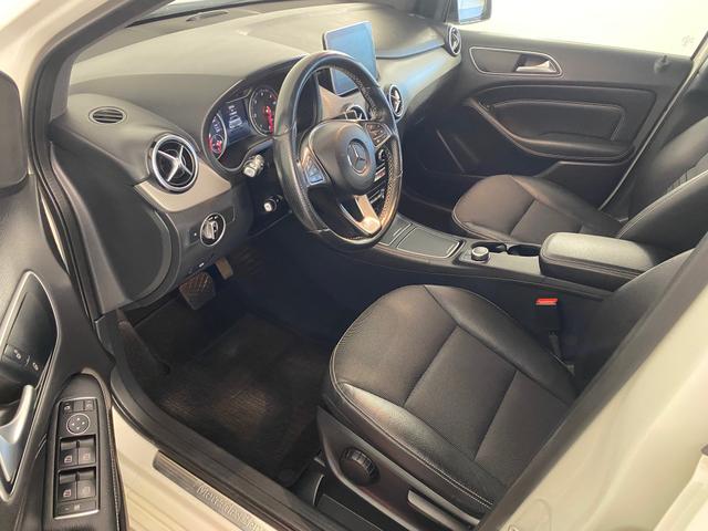 Mercedes-Benz B-Klasse B 180 CDI d Urban LED*AHK*SITZHEIZUNG 