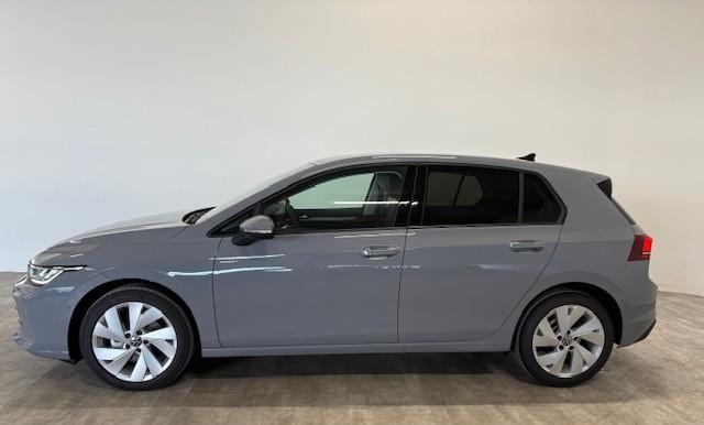 Volkswagen Golf VIII 1.5 TSI Rabbit 