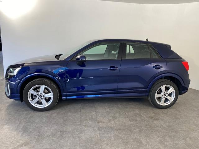 Audi Q2 35 2.0 TDI S line LED*NAVI*AHK*PANORAMA 