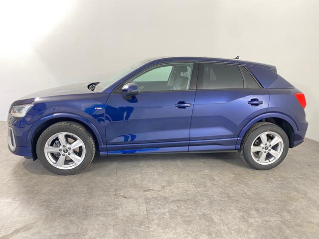 Audi Q2 35 2.0 TDI S line LED*NAVI*AHK*PANORAMA 
