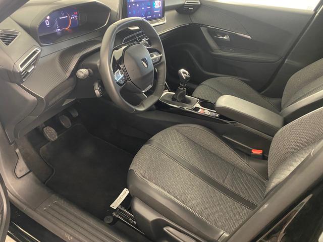 Peugeot 2008 1.2 PureTech 100 Allure LED*PDC 