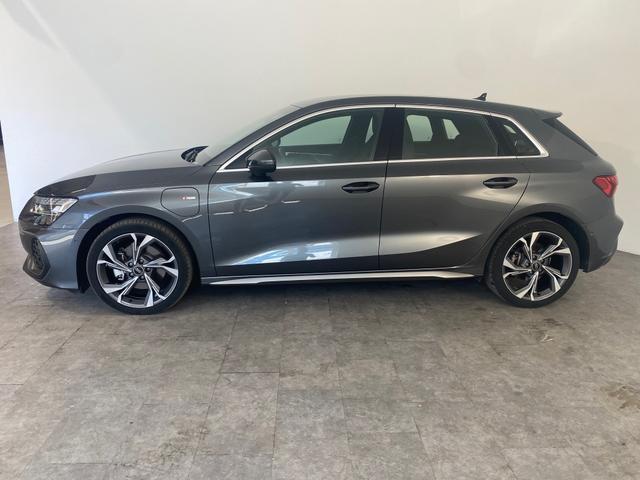 Audi A3 Sportback 40 1.5 TFSI e S line MATRIX*NAVI*RFK 