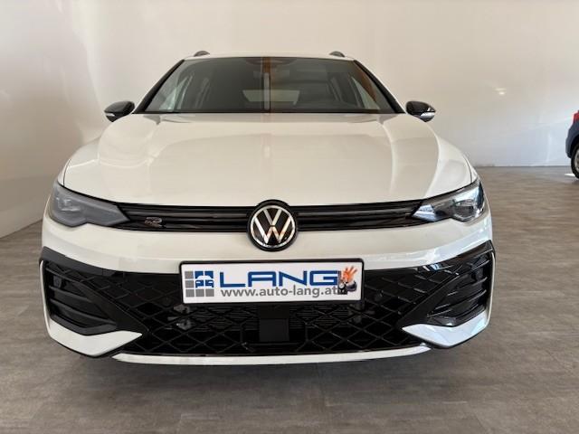 Volkswagen Golf Variant VIII 1.5 eTSI mHeV DSG R-line 