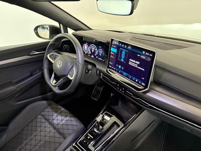 Volkswagen Golf Variant VIII 1.5 eTSI mHeV DSG R-line 