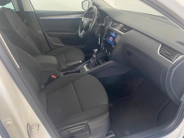 Skoda Octavia Combi 1.6 TDI DPF Style LED*ACC*PDC 