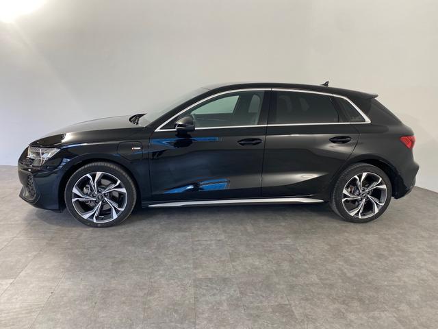 Audi A3 Sportback 40 1.5 TFSI e S line MATRIX*NAVI*RFK 