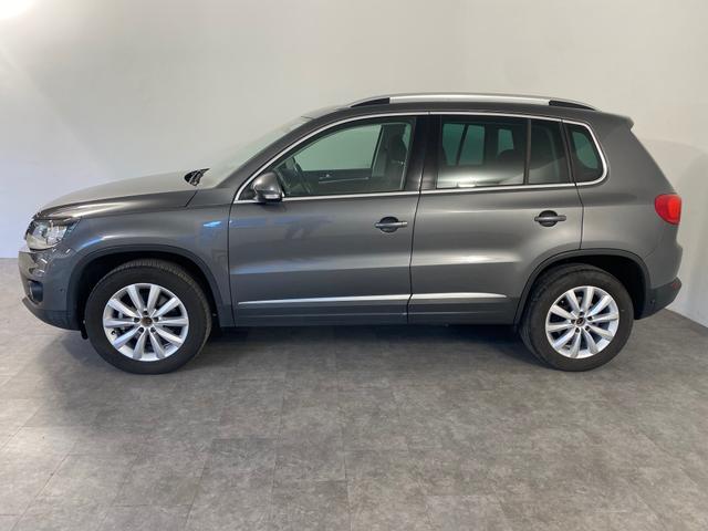 Volkswagen Tiguan Sky 2.0 TDI DSG 4Motion XENON*AHK*SITZHEIZUNG 