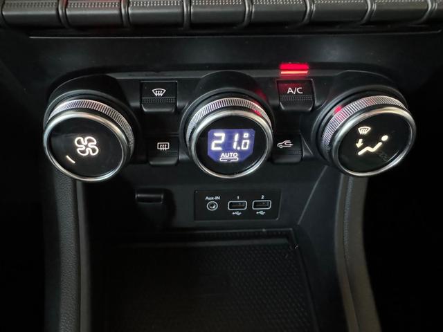 Renault Captur 1.3 Mild Hybrid 160 Automatik Techno / Navi PDC V&Hi. m. Kamera Klimaauto./Carplay LED Alu 17 