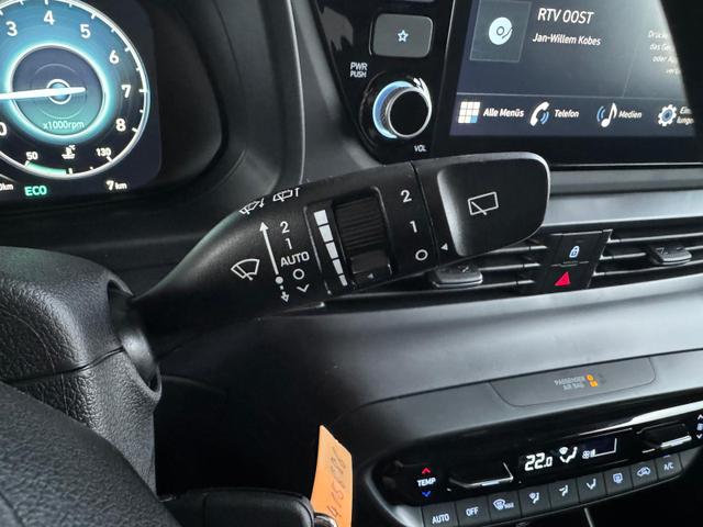 Hyundai i20 Emotion 1,0 T-GDI 120 PS 7DCT 48V MHEV / Sitz & Lenkr.Heiz./ Klimaautom./ Carplay PDC Kamera ALU17 LED 
