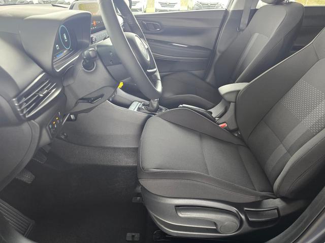 Hyundai i20 Emotion 1,0 T-GDI 100 PS 6MT 48V MHEV / Navi Sitz & Lenkr.Heiz./ Klimaautom./ Carplay PDC Kamera ALU17 LED 