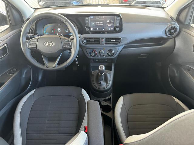 Hyundai i10 1.0 5MT Spring / Carplay Tempom./ Klima Nebel 