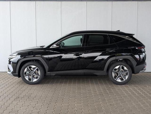 Hyundai TUCSON NX4 GO 1,6 T-GDi 2WD 6MT 160 PS / Sitz + Lenkradheizung LED-Scheinw./ Navi Einparkhilfe V+H mit Kamera 