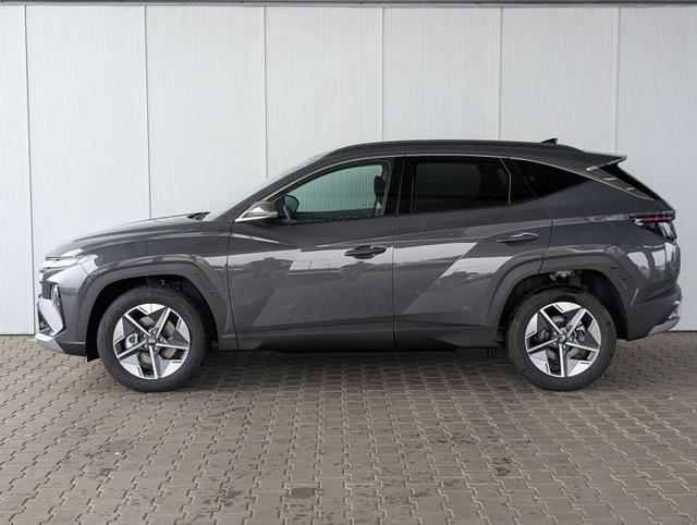 Hyundai TUCSON NX4 GO 1,6 T-GDi 2WD 6MT 160 PS / Sitz + Lenkradheizung LED-Scheinw./ Navi Einparkhilfe V+H mit Kamera 